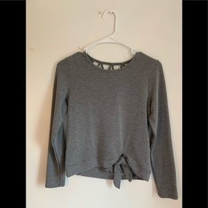 Grey sweater/sweatshirt